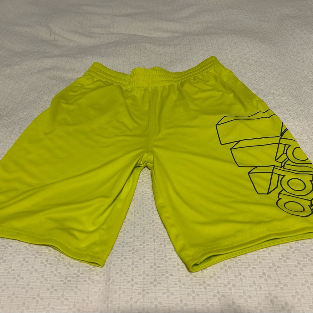 NWOT boys Adidas size large 14/16 athletic shorts